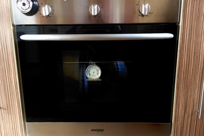 10 Tipps zum Umgang mit einem Gasofen - Gasofen - 10 Tipps - Temperatur - wie lange braucht Pizza - Brot backen - Oberhitze - Unterhitze - Umrechnung - kochen - backen