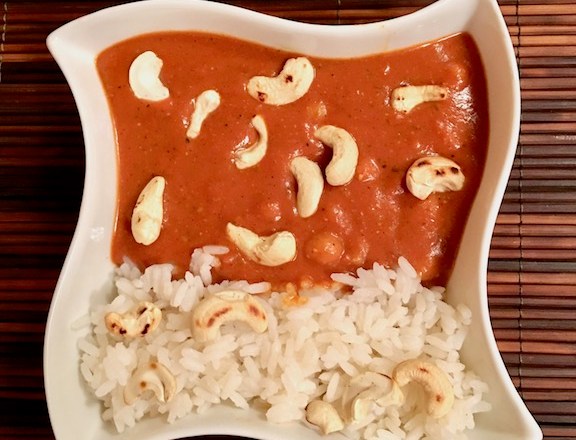 indische Butter Chickpeas - vegan - Chhola Makhani - Kokosmilch - Cashewmilch - Sauce - Kichererbsen - glutenfrei - einfach - Rezept - indisches Curry