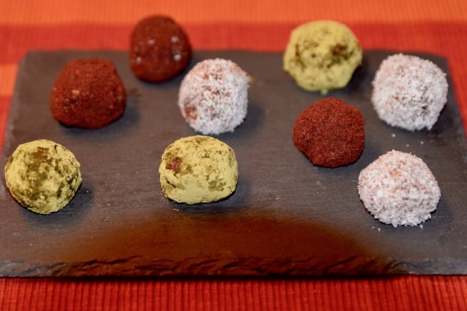 Rezepte: Süsses: Glücksbällchen - Bliss Balls