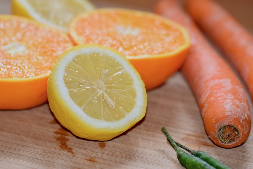 Rezepte: Smoothies & Getränke: Karottensaft mit Chili - Zutaten