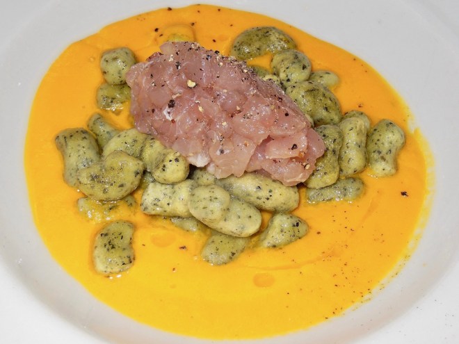 Rezepte: Hauptgerichte: Kräuter-Gnochi mit Thunfisch-Tartar