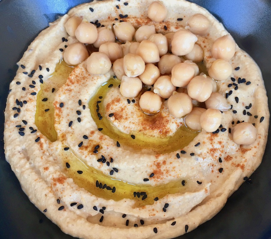hummus - klassisch - israel - orientalisch - dip - kichererbsen - tahina - schnellundeinfach - cremig - rezept - vegan