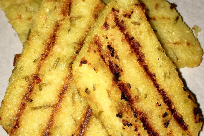 Polenta - Rosmarin - vegan - glutenfrei - einfach - Rezept - Beilage - italienisch - gesund - herzhaft