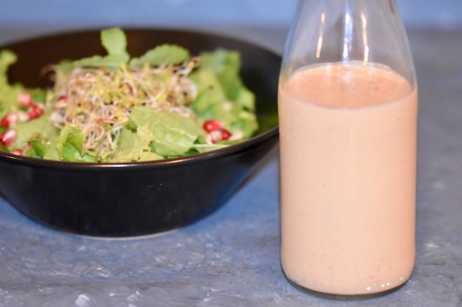 cremiges Tahina-Erdnuss-Dressing - Koriander - vegan - glutenfrei - orientalisch - asiatisch - Salat - schnell und einfach -rezept - levantinische Küche