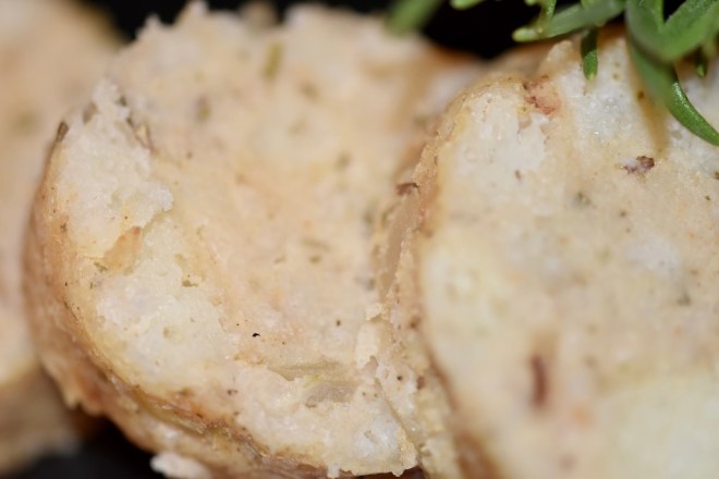 böhmische Serviettenknödel - Serviettenknödel - böhmisch - Alufolie - Rezept - glutenfrei - ohne Hefe - milchfrei - ohne Milchprodukte - einfach - Rosmarin