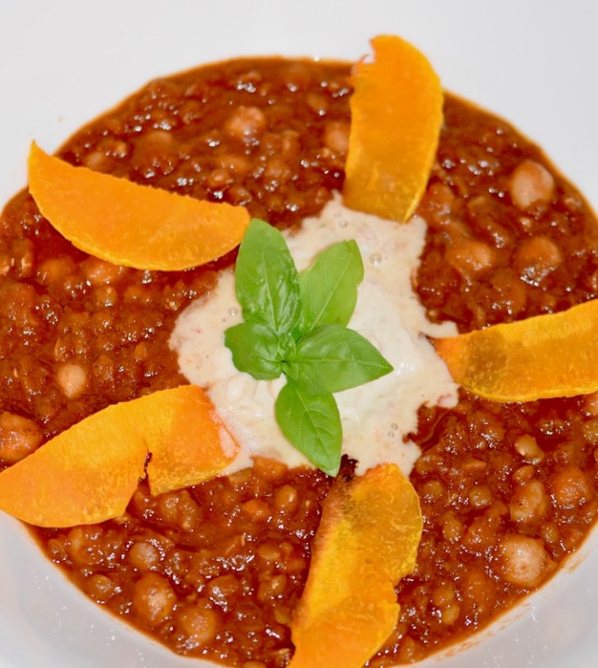 orientalischer Kichererbsen-Linsen-Eintopf mit Kürbis - Kürbis - orientalisch - Kichererbsen - rote Linsen - Eintopf - gesund - curry - dal - rezept - vegan - einafch