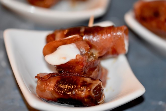 gefüllte Datteln im Schinkenmantel - Pfanne - spanisch - Datteln im Speckmantel mal anders - Rezept - Tapas - grillen - Backofen - milchfrei - glutenfrei