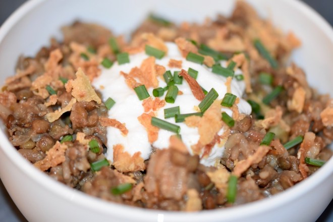 Libanesische Linsen mit Reis - Mujadarra - Rezept - arabisch - orientalisch - Linsen mit Reis und Zwiebeln - vegan - glutenfrei - arabisches Linsengericht - schnell - einfach - Mejadra