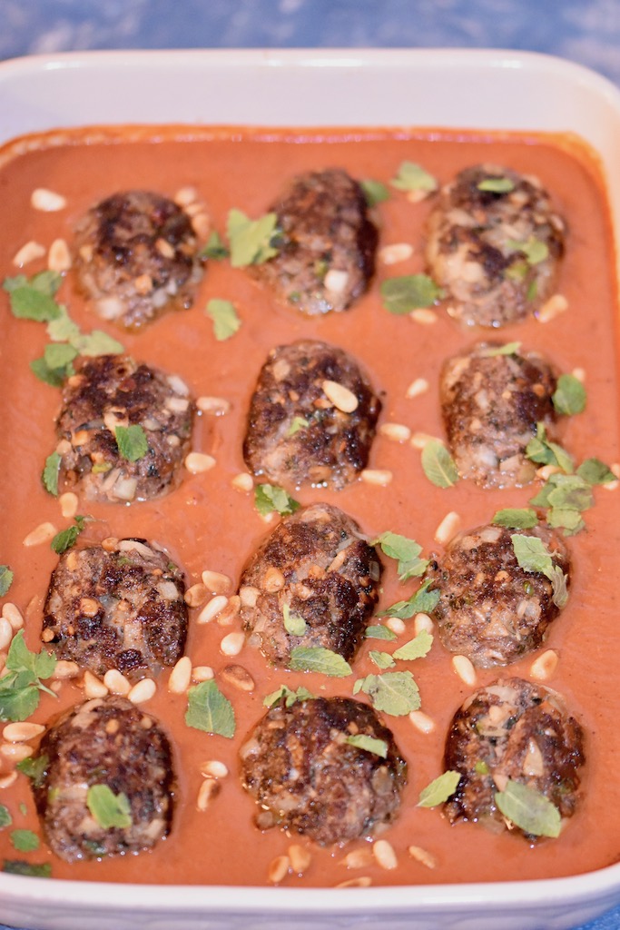 orientalische Hackbällchen in Tomatensauce - Hackbällchen - orientalisch - glutenfrei Tomatensauce - Köfte - Kofta - Rezept - levantinisch - arabisch - Frikadellen - türkisch - milchfrei - Lamm - Rind