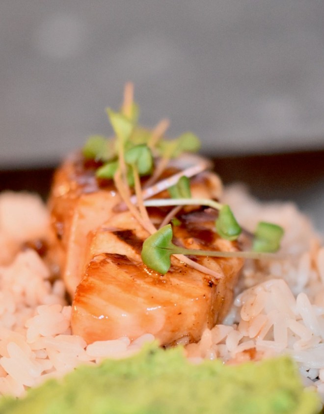 asiatischer Lachs in Ahornsirup glasiert - Lachs - asiatisch - glasiert - Ahornsirup - gebraten - Rezept - einfach - schnell - Marinade - Pfanne - glutenfrei - milchfrei