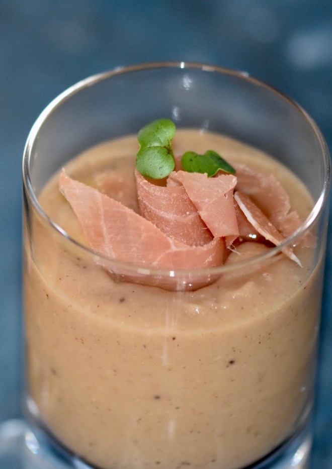 cremige Maronensuppe - Maronensuppe - cremig - einfach - lecker - Weihnachten - Schinken - Rezept - Portwein - Kokosmilch - gekochte Maronen - ohne Sahne - winterlich - Trüffelöl