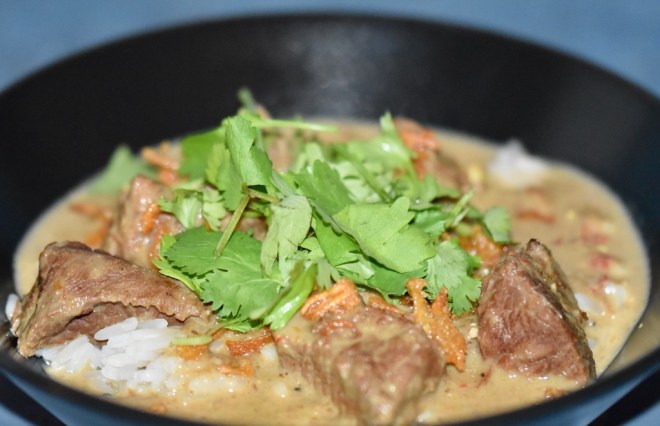 indonesisches Gulasch - Rendang Daging Sapi - Slowcooker - Ofen - Rendang - Beef Rendang - Rezept - einfach - Rindergulasch - Rendang Curry -Gulasch - glutenfrei - milchfrei