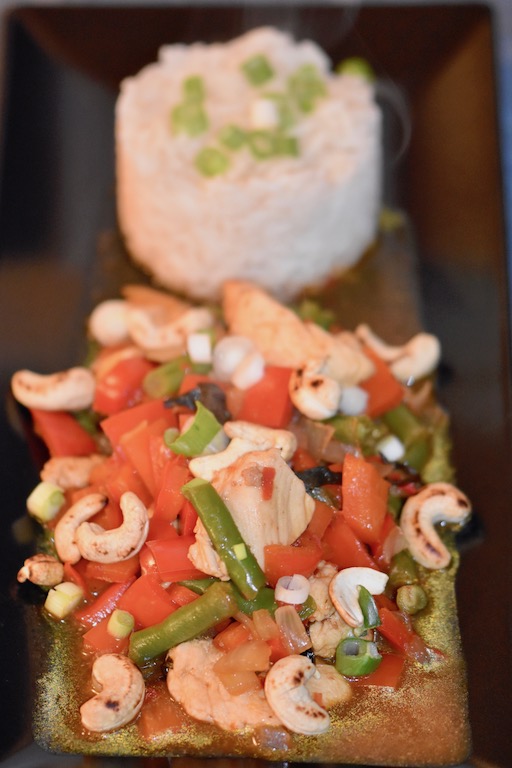 thailändische Gemüse-Pfanne mit Huhn - thailändisch - Thai - Thai-Pfanne - Gemüse - Rezept - Huhn - Stir-Fry - einfach - schnell - Low Carb - original - typisches Thai-Gericht