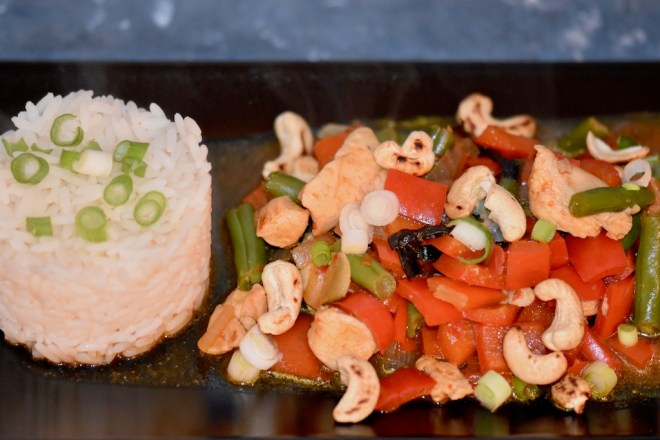 thailändische Gemüse-Pfanne mit Huhn - thailändisch - Thai - Thai-Pfanne - Gemüse - Rezept - Huhn - Stir-Fry - einfach - schnell - Low Carb - original - typisches Thai-Gericht