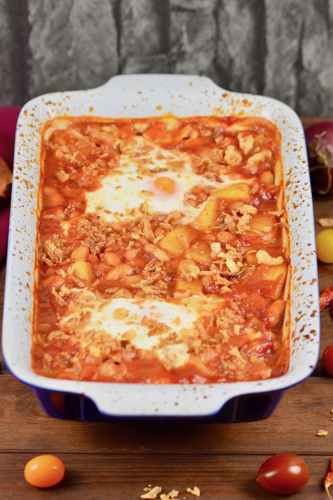 Baked Beans mit Kartoffeln und Ei - Baked Beans - Rezept - milchfrei - glutenfrei - mit Ei - mit Kartoffeln - einfach - selber machen - deutsch - aus dem Ofen - gebackene Bohnen - mit Schinken