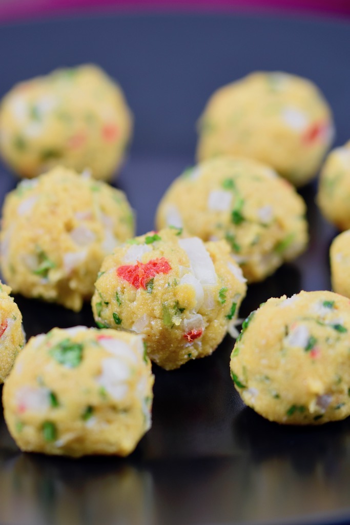 indisches Tomaten-Curry mit Kichererbsenbällchen - indisches Tomaten-Curry - indisches Curry - Kichererbsenbällchen - Sauce - Rezept - vegan - glutenfrei - einfach - Curry - Kichererbsen - gesund - Tomaten-Curry