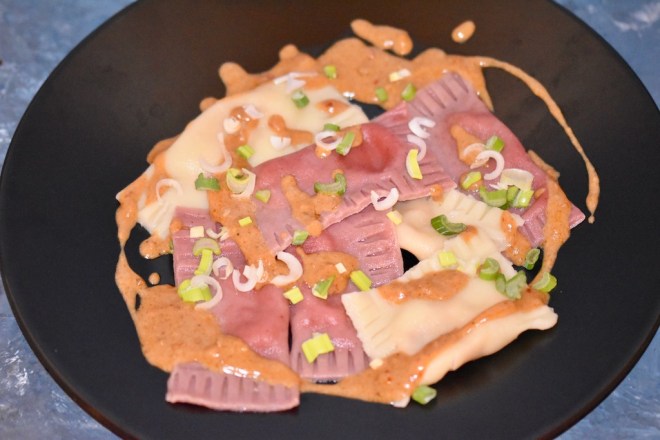 Kürbis-Ravioli mit thailändischer&nbsp;Curry-Sauce