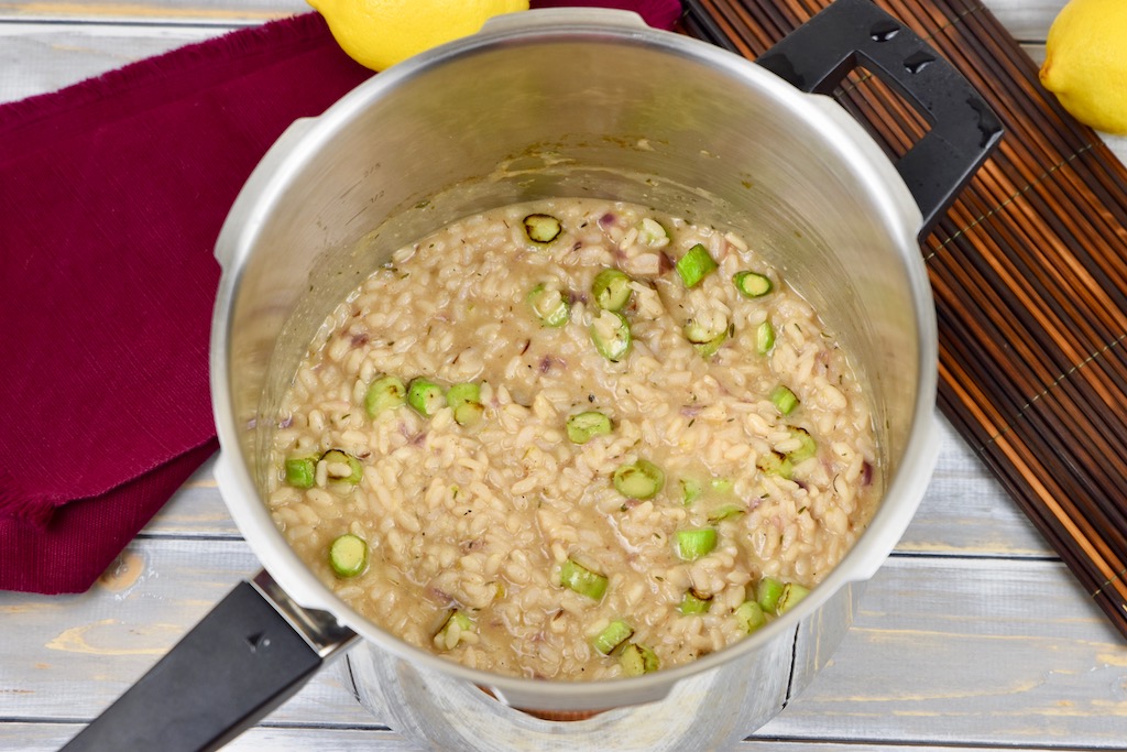 Limettenrisotto - Risotto - milchfrei - glutenfrei - grüner Spargel - Garnelen - Schnellkochtopf - Rezept - einfach - schnell - Spargel