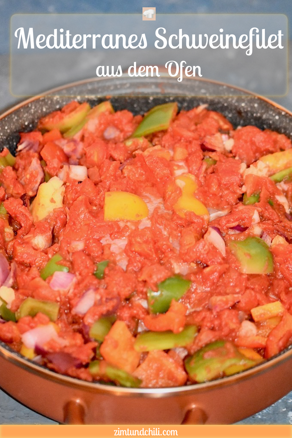 Mediterranes Schweinefilet aus dem Ofen - mit Gemüse - Rezept - abnehmen - einfach - im Schinkenmantel - Tomaten - Paprika - gesund - mediterran - mediterrane Küche - glutenfrei - milchfrei - Marinade -Schweinefilet -Fleisch