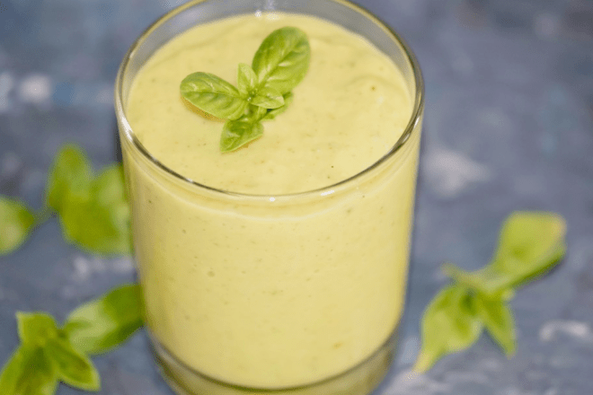 Avocado-Gurken-Dressing ohne Öl - Dressing - vegan - ohne Öl - Avocado - Gurke - Rezept - schnell - einfach - Low Carb - gesund - für Salat - cremig - Limetten - abnehmen