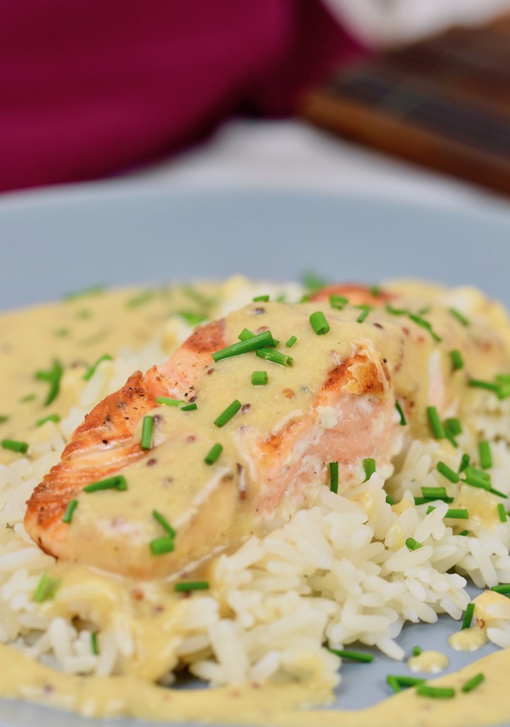 gebratener Lachs in Honig-Senfsauce - Lachs - Honig-Senfsauce - einfach - schnell - Rezept - milchfrei - glutenfrei - Fisch - gebratener Lachs - Low Carb - Clean Eating