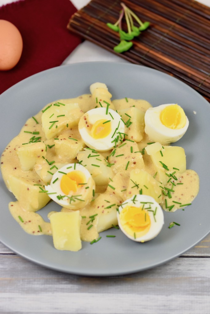 schnelle Senfeier mit Kartoffeln - Senfeier - Sauce - Senfsauce - schnell - einfach - mit Kartoffeln - Rezept - milchfrei - glutenfrei - ohne Mehl - Anleitung für das perfekte Ei - Eier kochen - Garzeit Eier - Eier im Topf kochen