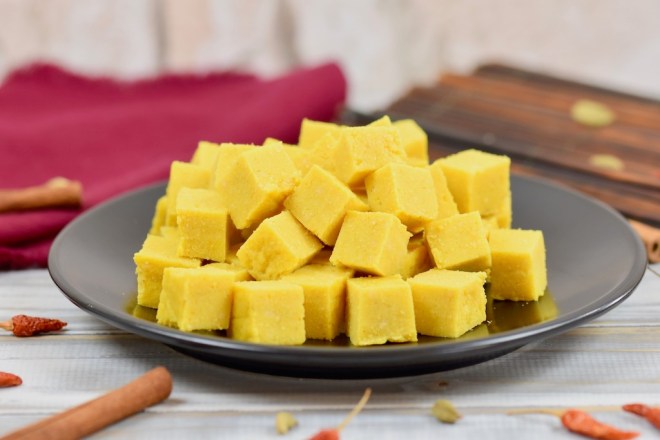 burmesischer Kichererbsen-Tofu - Shan-Tofu - burmesischer Tofu - selber machen - birmanischer Tofu - Kichererbsen-Tofu - Rezept - vegan - ohne Soja - Tofu - einfach - glutenfrei - Verwendung