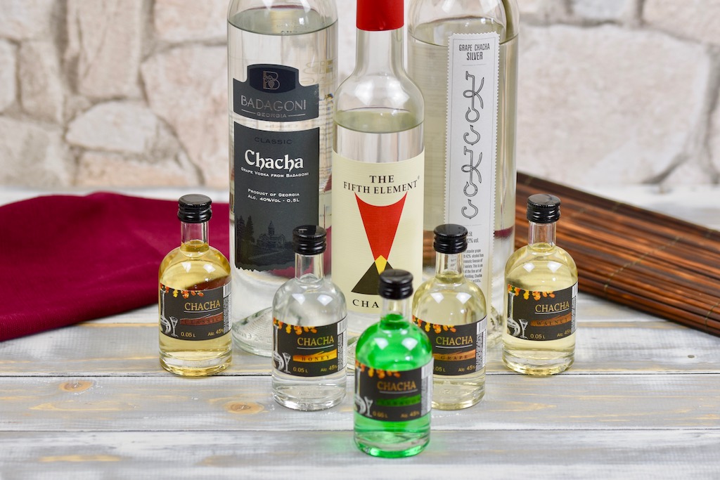 georgische Küche - Georgien - Supra - Georgien kulinarisch - Khinkali - Khatchapuri - georgisches Essen - essen und trinken - Gerichte - Speisen - georgische Spezialitäten - reisen in Georgien - Infos - Überblick - Foodie - Urlaub