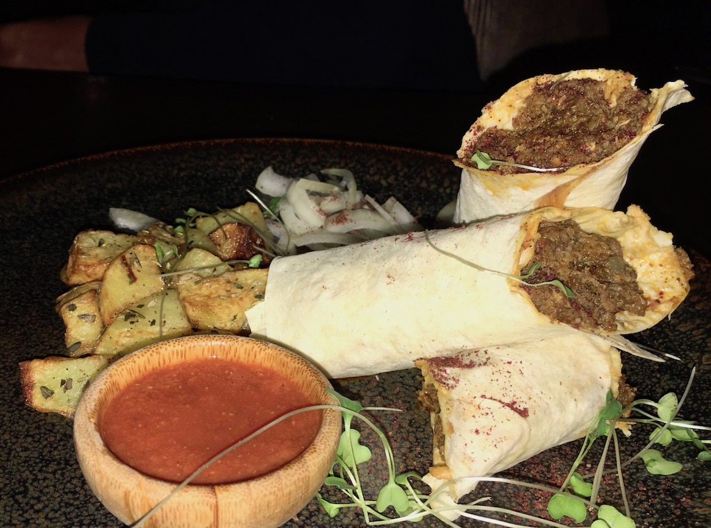 georgische Küche - Georgien - Supra - Georgien kulinarisch - Khinkali - Khatchapuri - georgisches Essen - essen und trinken - Gerichte - Speisen - georgische Spezialitäten - reisen in Georgien - Infos - Überblick - Foodie - Urlaub