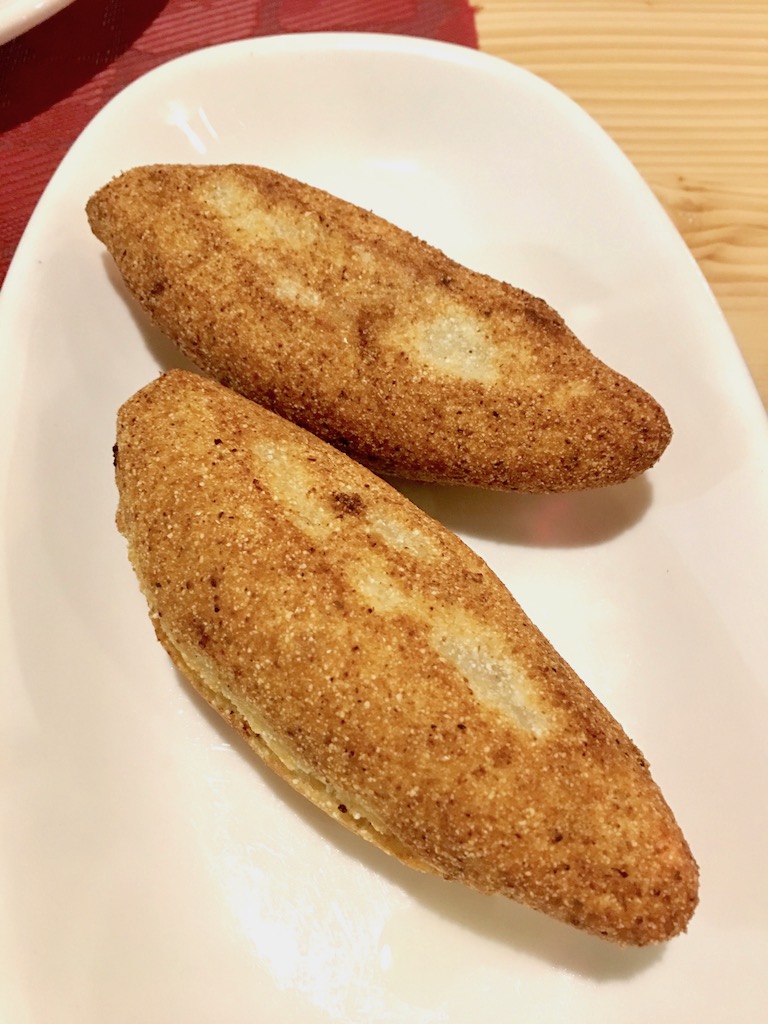 georgische Küche - Georgien - Supra - Georgien kulinarisch - Khinkali - Khatchapuri - georgisches Essen - essen und trinken - Gerichte - Speisen - georgische Spezialitäten - reisen in Georgien - Infos - Überblick - Foodie - Urlaub