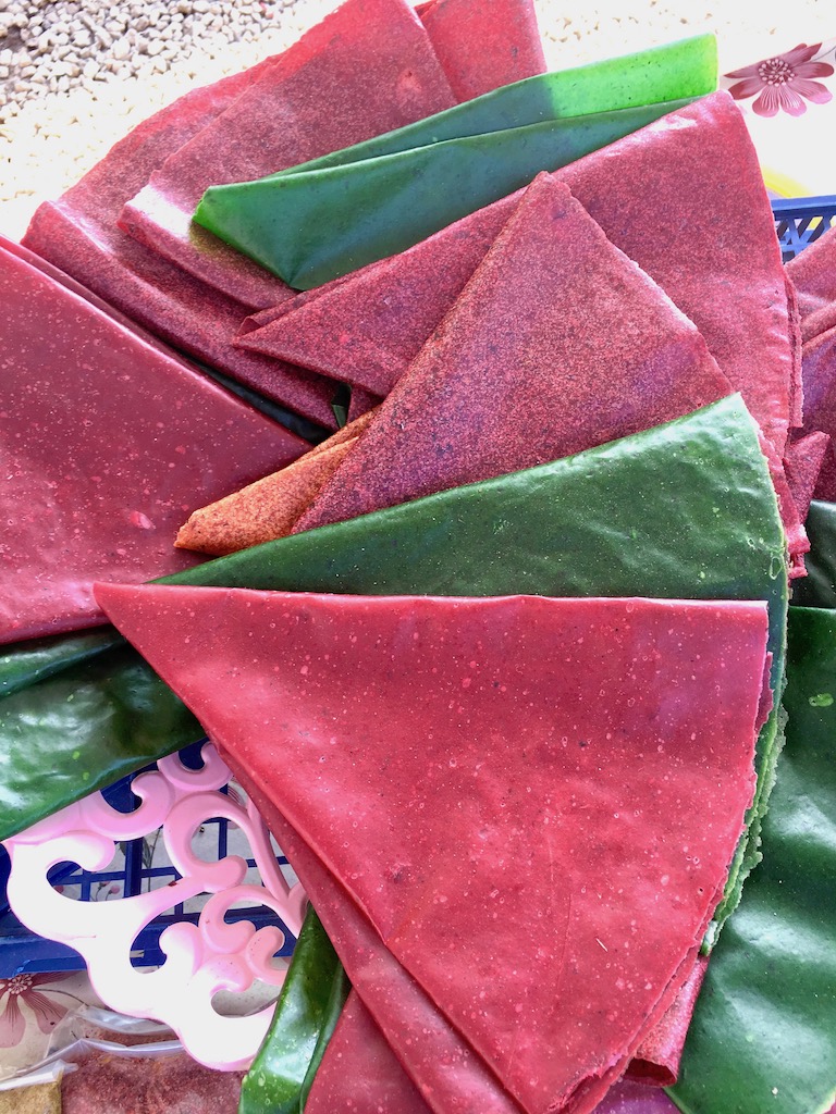 georgische Küche - Georgien - Supra - Georgien kulinarisch - Khinkali - Khatchapuri - georgisches Essen - essen und trinken - Gerichte - Speisen - georgische Spezialitäten - reisen in Georgien - Infos - Überblick - Foodie - Urlaub