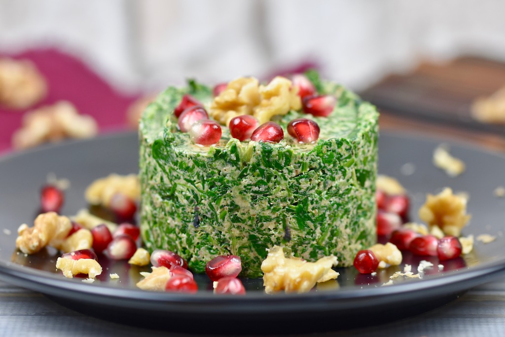 Pkhali mit Spinat - Pkhali - Spinat - Rezept - georgisch - Dip - Brotaufstrich - vegetarisch - vegan - glutenfrei - Walnüsse - Vorspeise