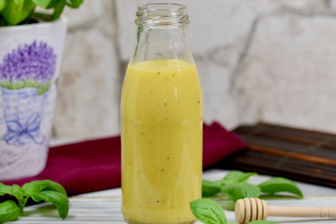 Honig-Senf-Dressing - Rezept - Dressing - Salatdressing - Salatsauce - schnell - einfach - ohne Essig - Salat - vegane Variante ohne Honig - Honig -Senf