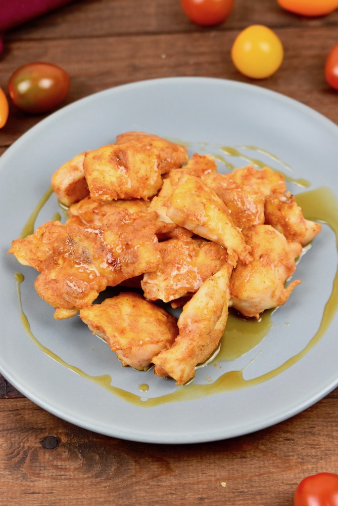 knusprige Hähnchen-Tapas mit Honig-Senf-Sauce - Hähnchen-Tapas - Tapas - Geflügel - warme Tapas - Rezept - glutenfrei - spanische Tapas - einfach - schnell - Huhn - Snacks - Party