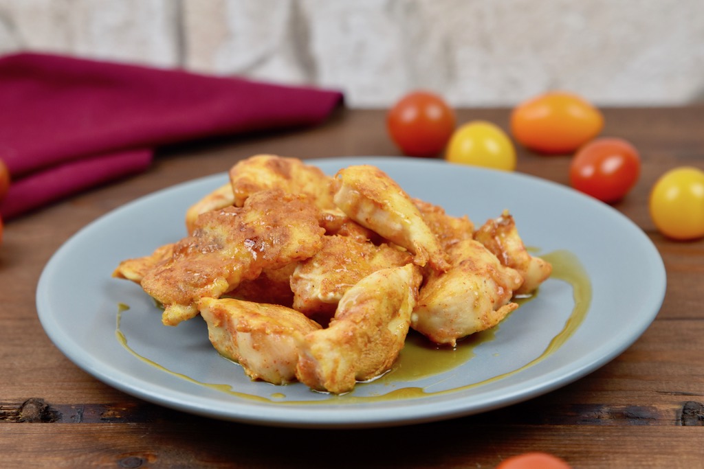 knusprige Hähnchen-Tapas mit Honig-Senf-Sauce - Hähnchen-Tapas - Tapas - Geflügel - warme Tapas - Rezept - glutenfrei - spanische Tapas - einfach - schnell - Huhn - Snacks - Party