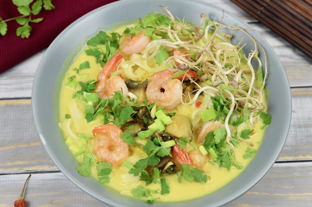 Laksa mit Garnelen - Laksa - Garnelen - malaysische Küche - Suppe - Rezept - einfach - vegane Variante - glutenfrei - Nudelsuppe - Singapur - Laksa Lemak - asiatisch