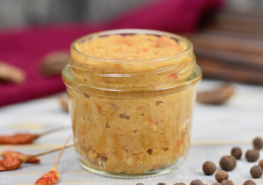 rote Thai Currypaste - Currypaste - Thai Curry - rote Currypaste - Rezept - selber machen - vegan - glutenfrei - Clean Eating - einfach - asiatisch - thailändisch