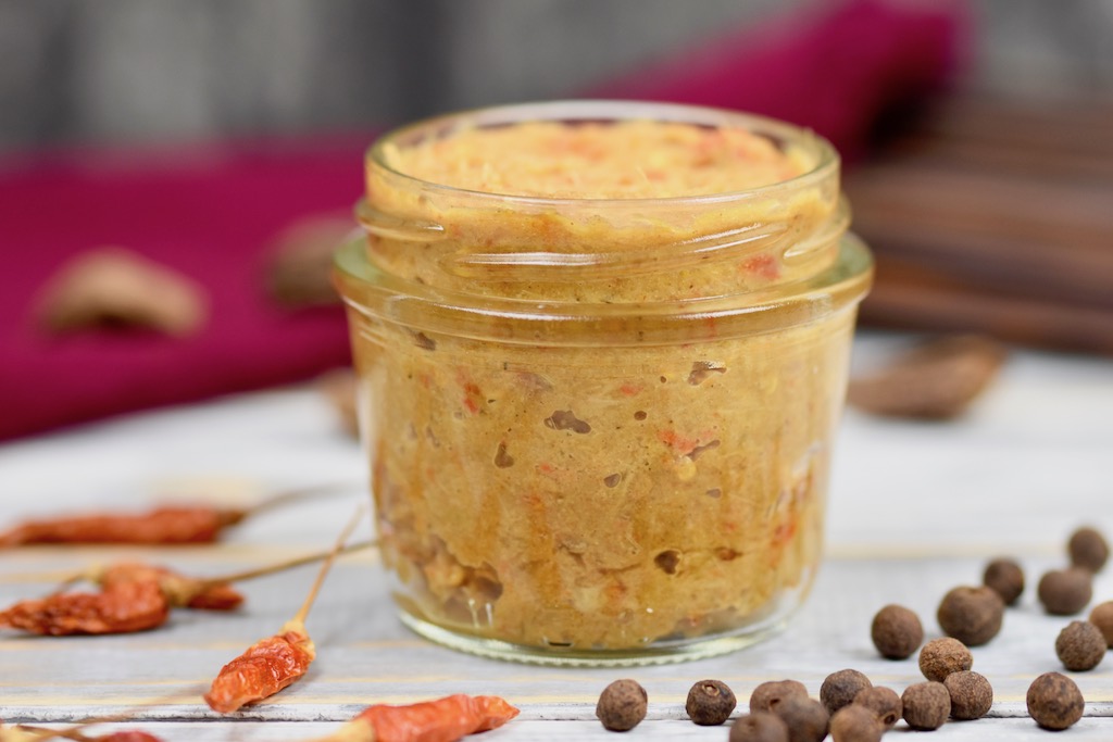 rote Thai Currypaste - Currypaste - Thai Curry - rote Currypaste - Rezept - selber machen - vegan - glutenfrei - Clean Eating - einfach - asiatisch - thailändisch