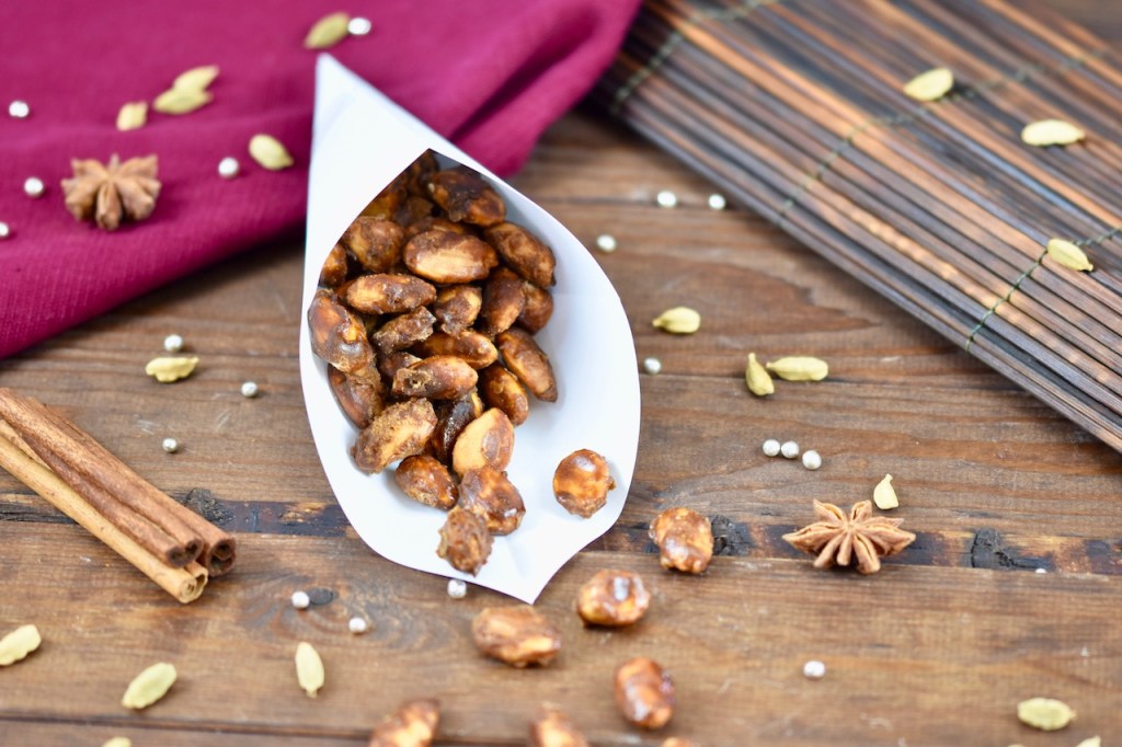 gebrannte Mandeln selber machen - mit Lebkuchengewürz - Rezept - gebrannte Mandeln - Weihnachten - wie auf dem Weihnachtsmarkt - Pfanne - einfach