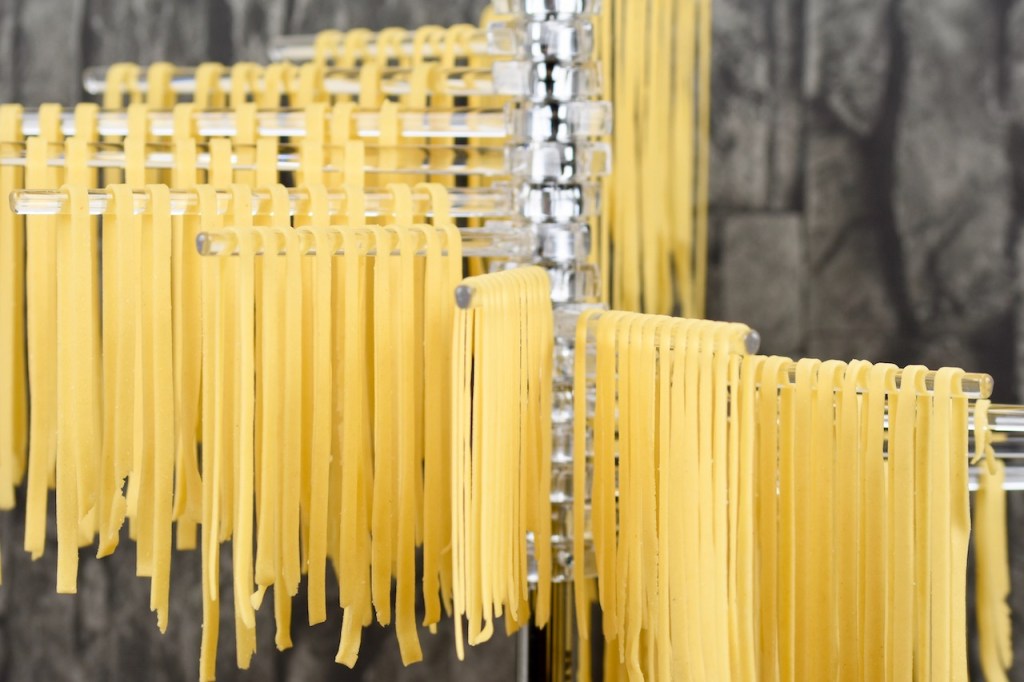 glutenfreie Nudeln selber machen - Grundrezept - Rezept - frische Pasta - glutenfreier Nudelteig - glutenfreie Pasta - DIY