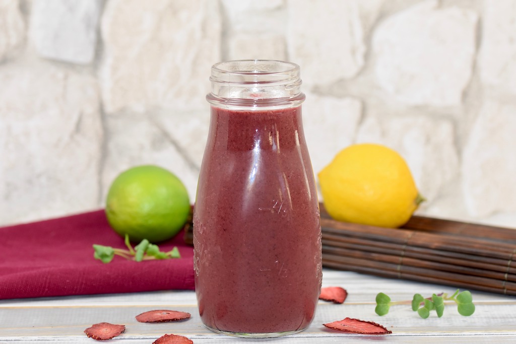 Veganer Ernährungsplan - Blaubeer Rotkohl Smoothie - Smoothie - Rezept - gesund - abnehmen - roter Smoothie - Frühstück - mit Banane - selber machen - einfach - Frucht - Obst - Beeren