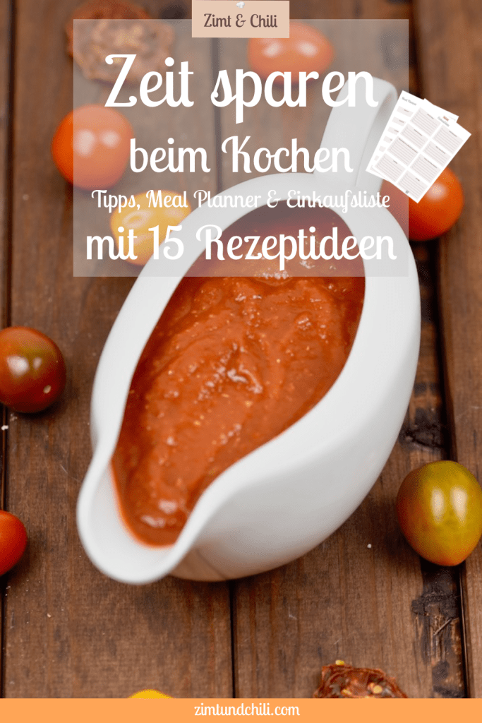 Zeit sparen beim Kochen - Beschrifteter Pin - Foto: Tomatensauce in Sauciere aus weißem Porzellan.