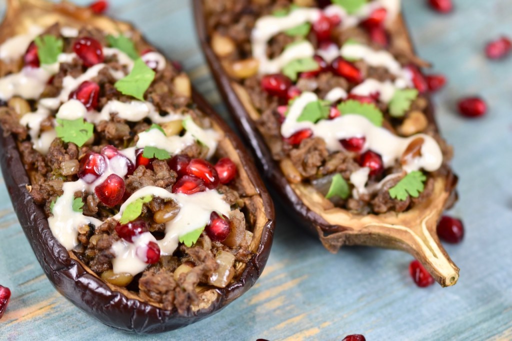 gefüllte Auberginen mit Hackfleisch - orientalisch - Rezept - gefüllte Auberginen - milchfrei - glutenfrei - Low Carb - gebackene Auberginen - Clean Eating