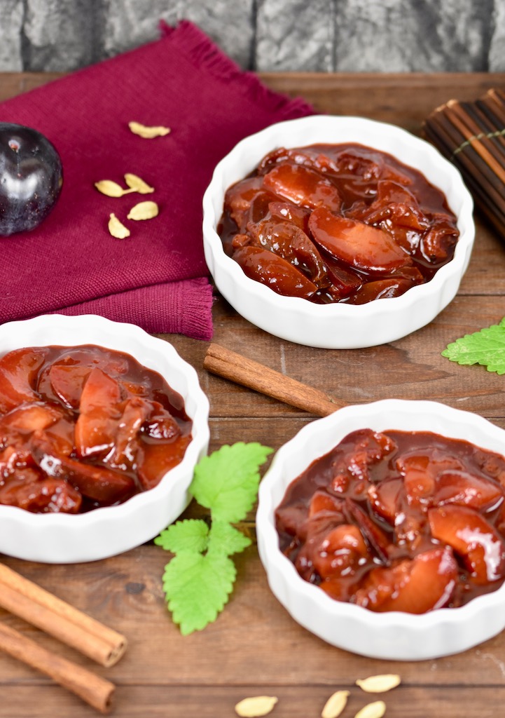 Zimtpflaumen - Rezept - Rotwein - Traubensaft - aus frischen Pflaumen - ohne Alkohol - Dessert - einfach - Pflaumenkompott - schnell - selber machen