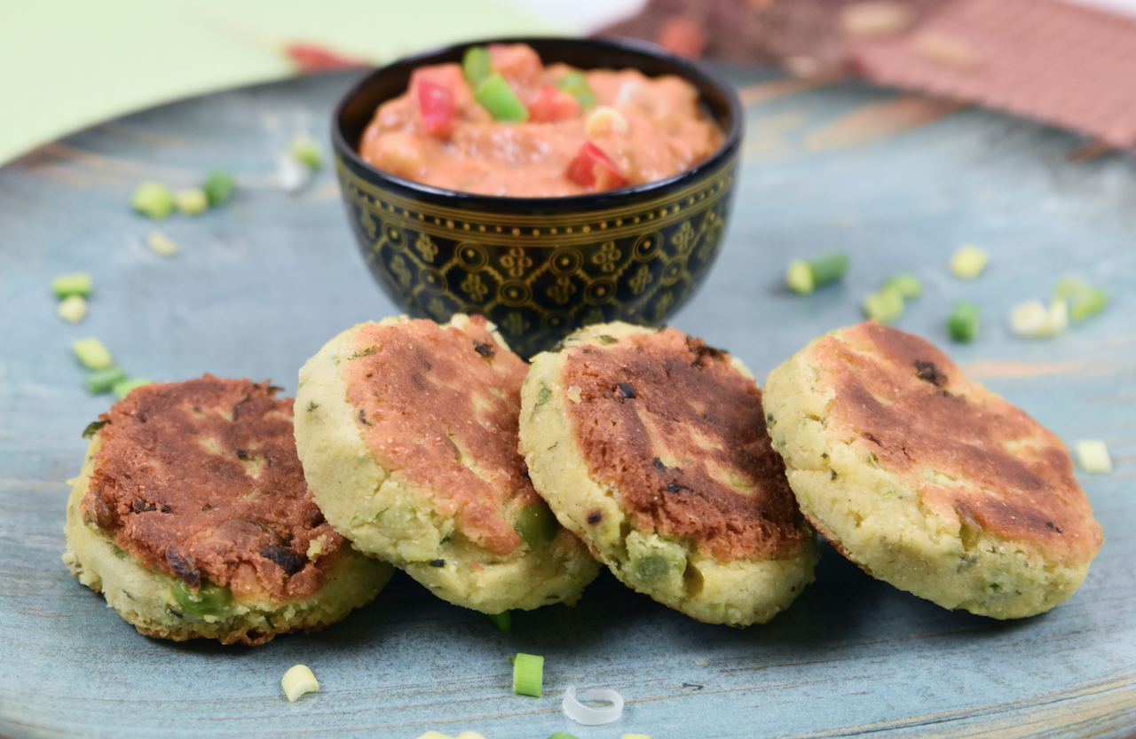 Indische Kartoffelküchlein – Aloo Tikki | Zimt & Chili Indische Kartoffelküchlein – Aloo Tikki | Zimt & Chili
