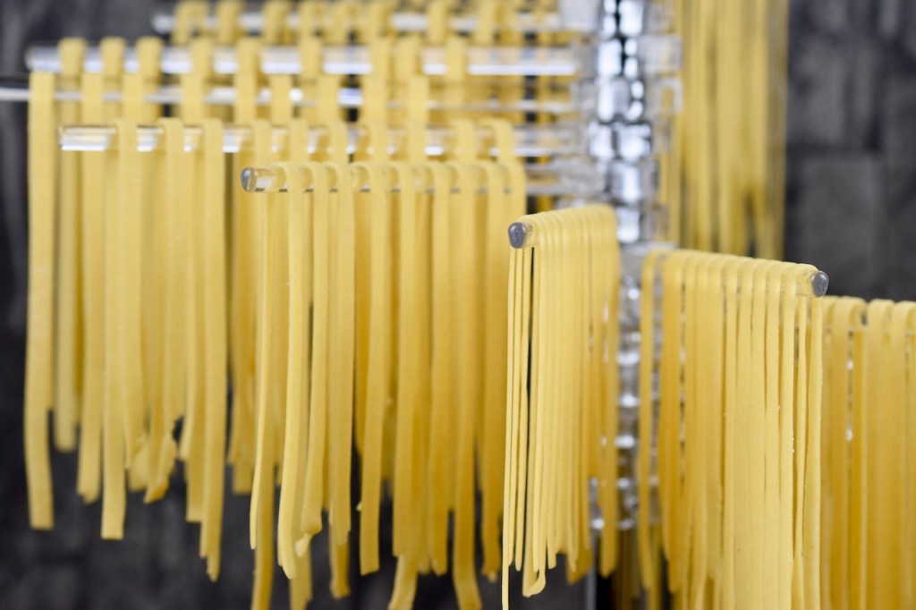 glutenfreie Nudeln selber machen - Grundrezept - Rezept - frische Pasta - glutenfreier Nudelteig - glutenfreie Pasta - DIY