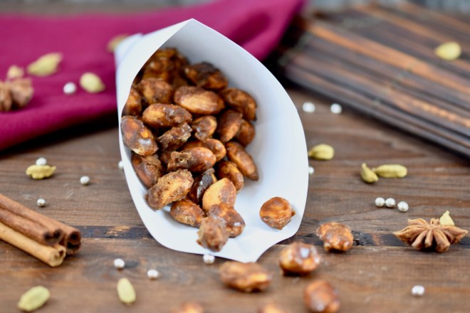 gebrannte Mandeln selber machen - mit Lebkuchengewürz - Rezept - gebrannte Mandeln - Weihnachten - wie auf dem Weihnachtsmarkt - Pfanne - einfach