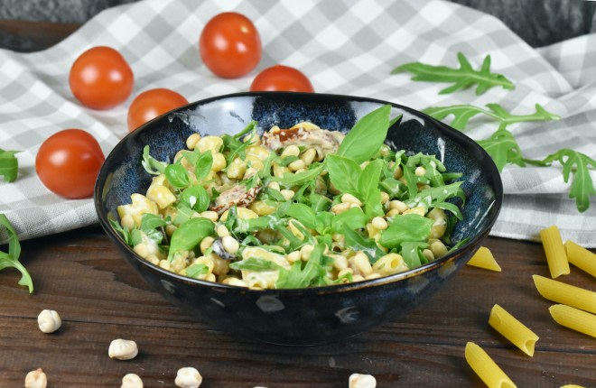 Mediterraner Nudelsalat mit Caesar&nbsp;Dressing