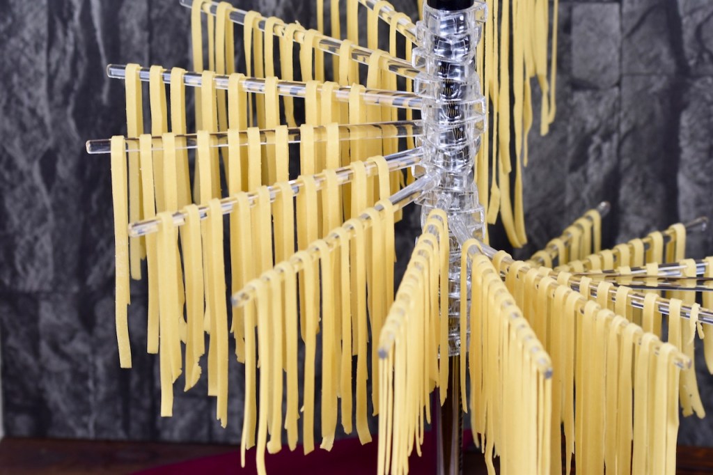 glutenfreie Nudeln selber machen - Grundrezept - Rezept - frische Pasta - glutenfreier Nudelteig - glutenfreie Pasta - DIY