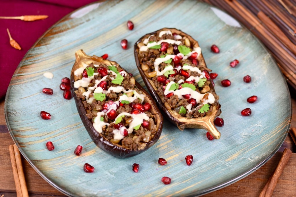 gefüllte Auberginen mit Hackfleisch - orientalisch - Rezept - gefüllte Auberginen - milchfrei - glutenfrei - Low Carb - gebackene Auberginen - Clean Eating